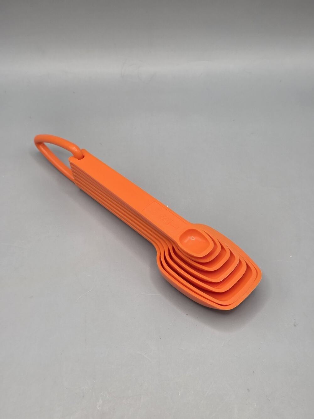 Vintage Tupperware Orange Measuring Spoons Nesting Set 6pc D-Ring Retro